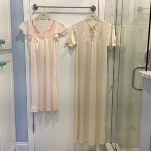 2 Vintage Movie Star Pink & Off White embroidered Nylon Tricot Nightgown Small
